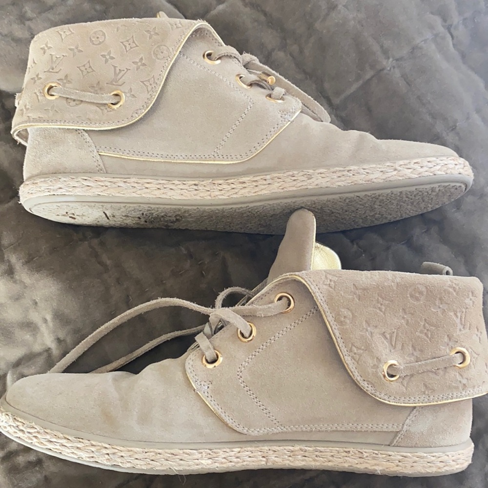 Tan suede booties